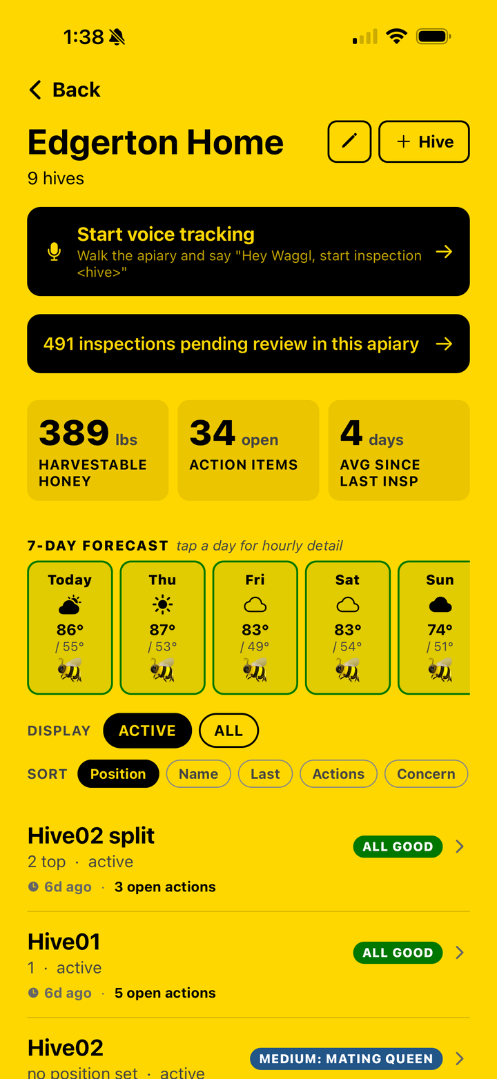 Apiary view — list of hives with per-hive risk scores.